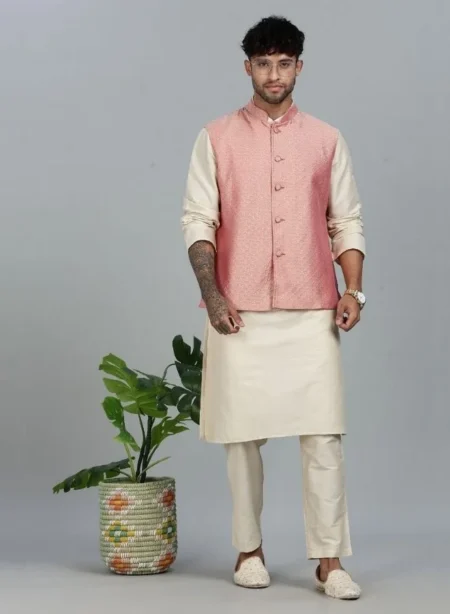 Kurta Pant with pink Woven Design Bandi Set